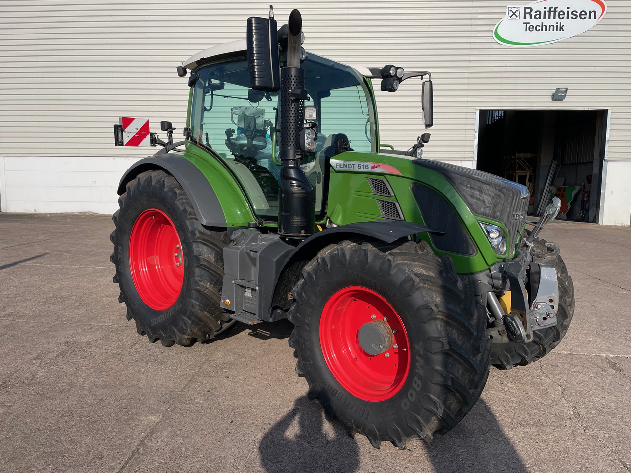 Fendt 516 Vario S4 ProfiPlus - Трактор: фото 1 Fendt 516 Vario S4 ProfiPlus - Трактор: фото 1