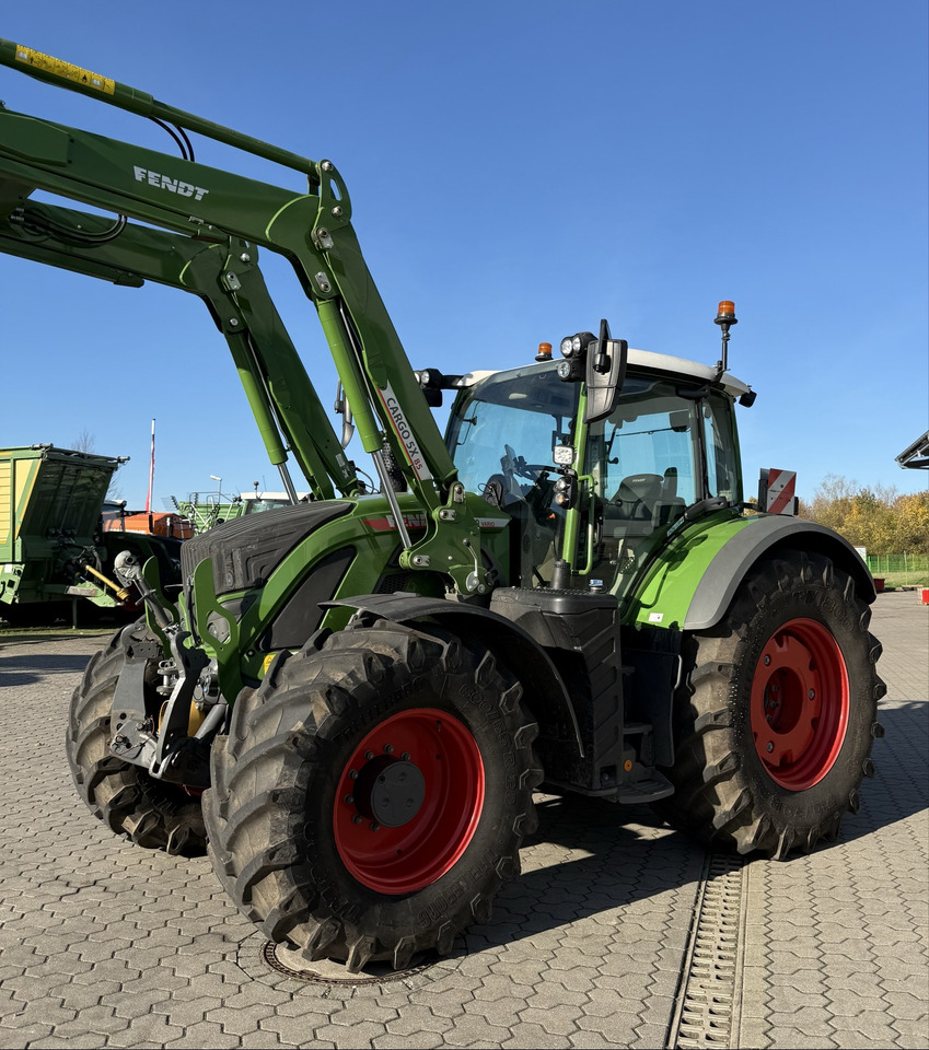 Fendt 720 Vario Gen6 - Трактор: фото 1 Fendt 720 Vario Gen6 - Трактор: фото 1