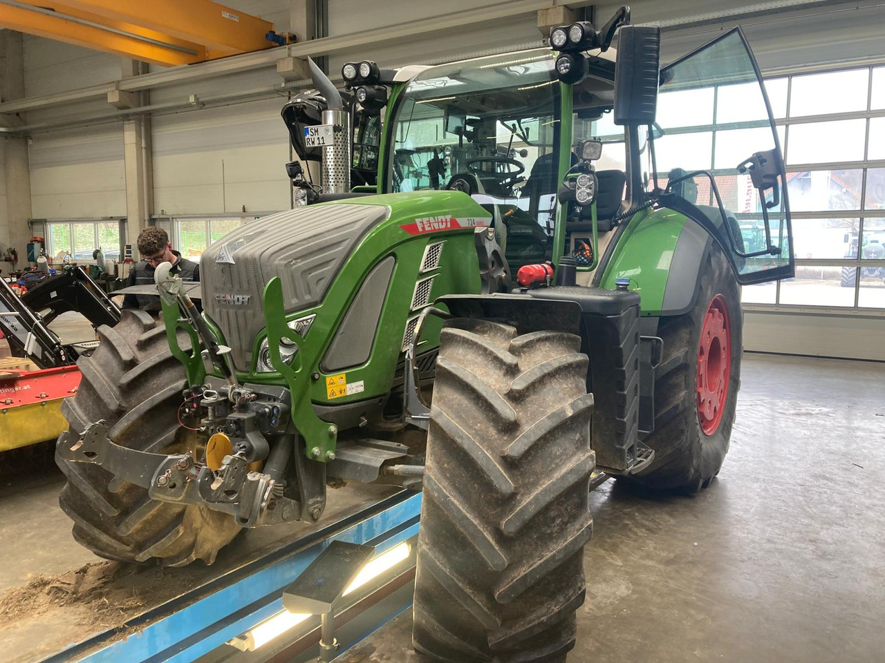 Fendt 724 Vario Gen6 Profi Setting2 - Трактор: фото 1 Fendt 724 Vario Gen6 Profi Setting2 - Трактор: фото 1