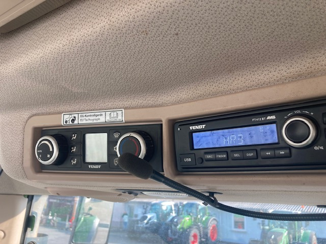 Fendt 724 Vario S4 Profi - Трактор: фото 3 Fendt 724 Vario S4 Profi - Трактор: фото 3