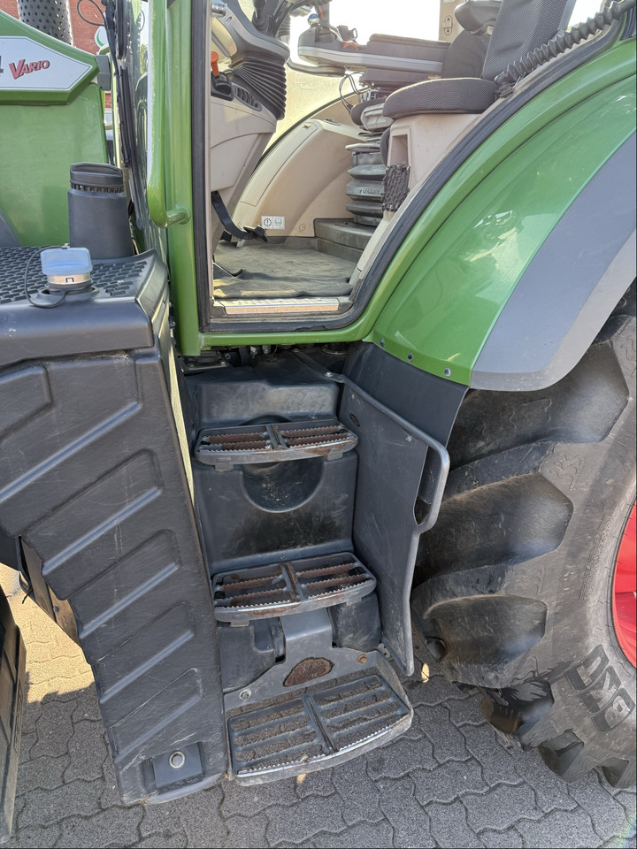 Fendt 724 Vario S4 ProfiPlus - Трактор: фото 2 Fendt 724 Vario S4 ProfiPlus - Трактор: фото 2