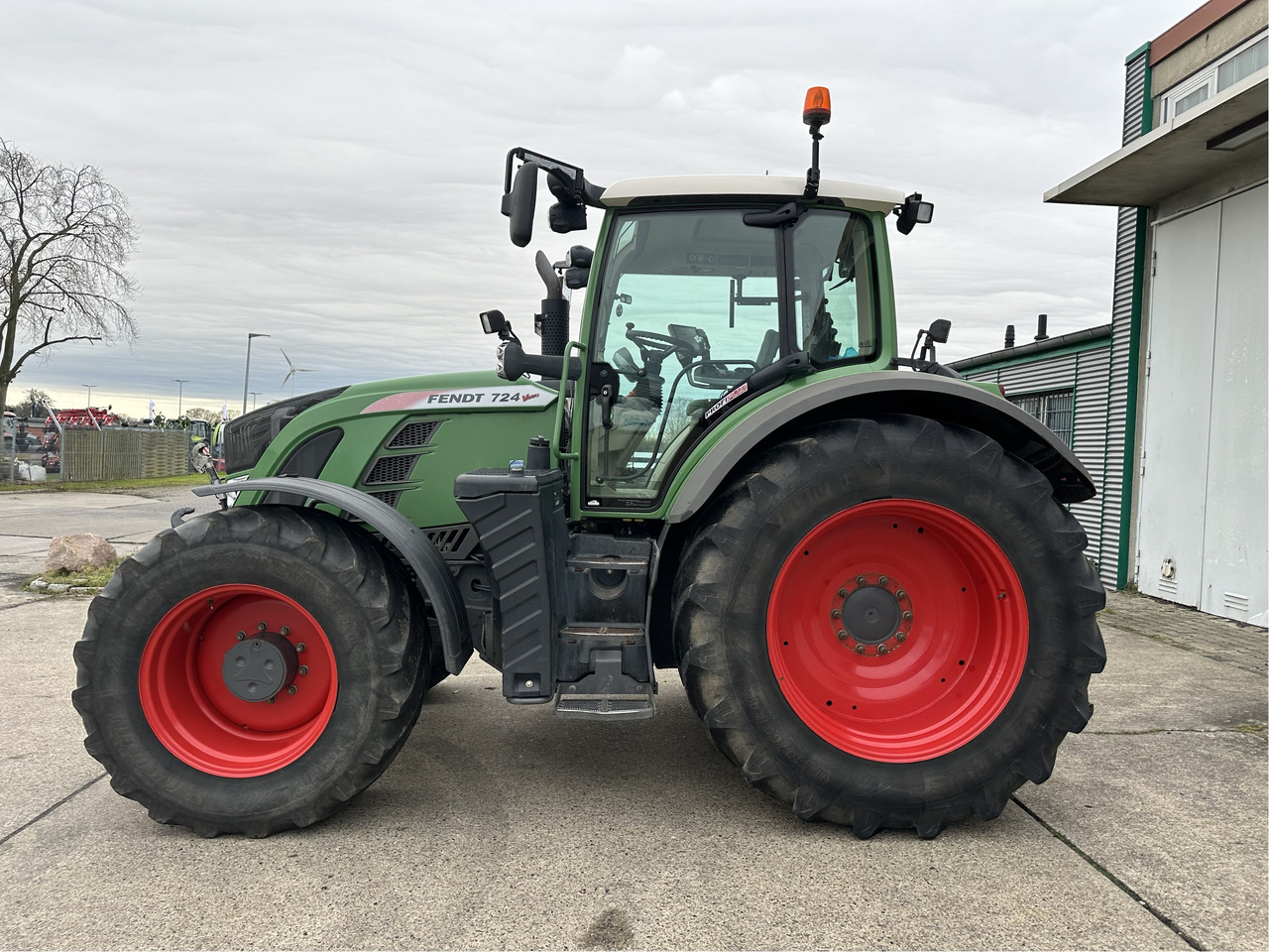 Трактор Fendt 724 Vario S4 ProfiPlus: фото 6
