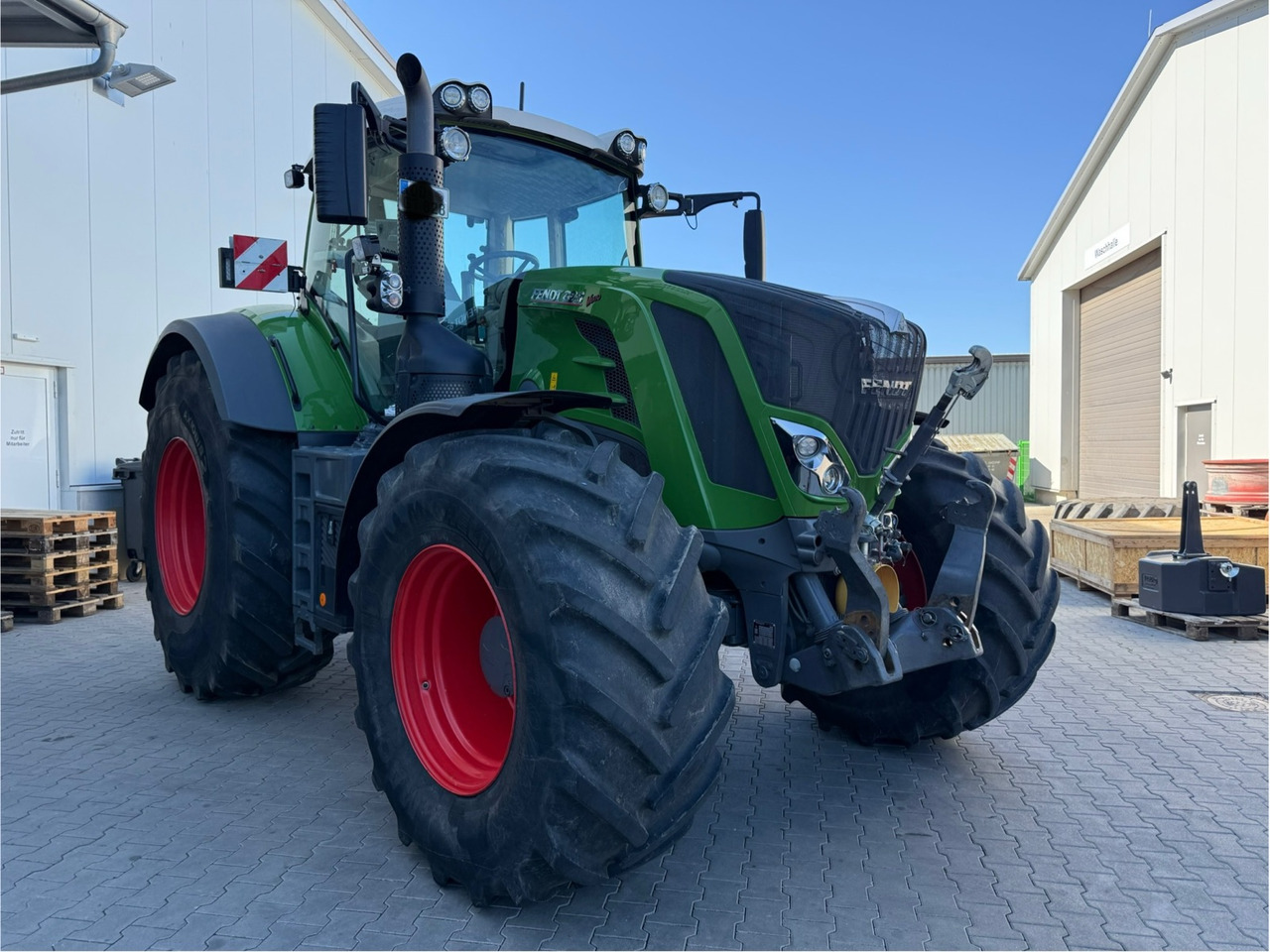 Fendt 828 Vario ProfiPlus Motor NEU - Трактор: фото 1 Fendt 828 Vario ProfiPlus Motor NEU - Трактор: фото 1