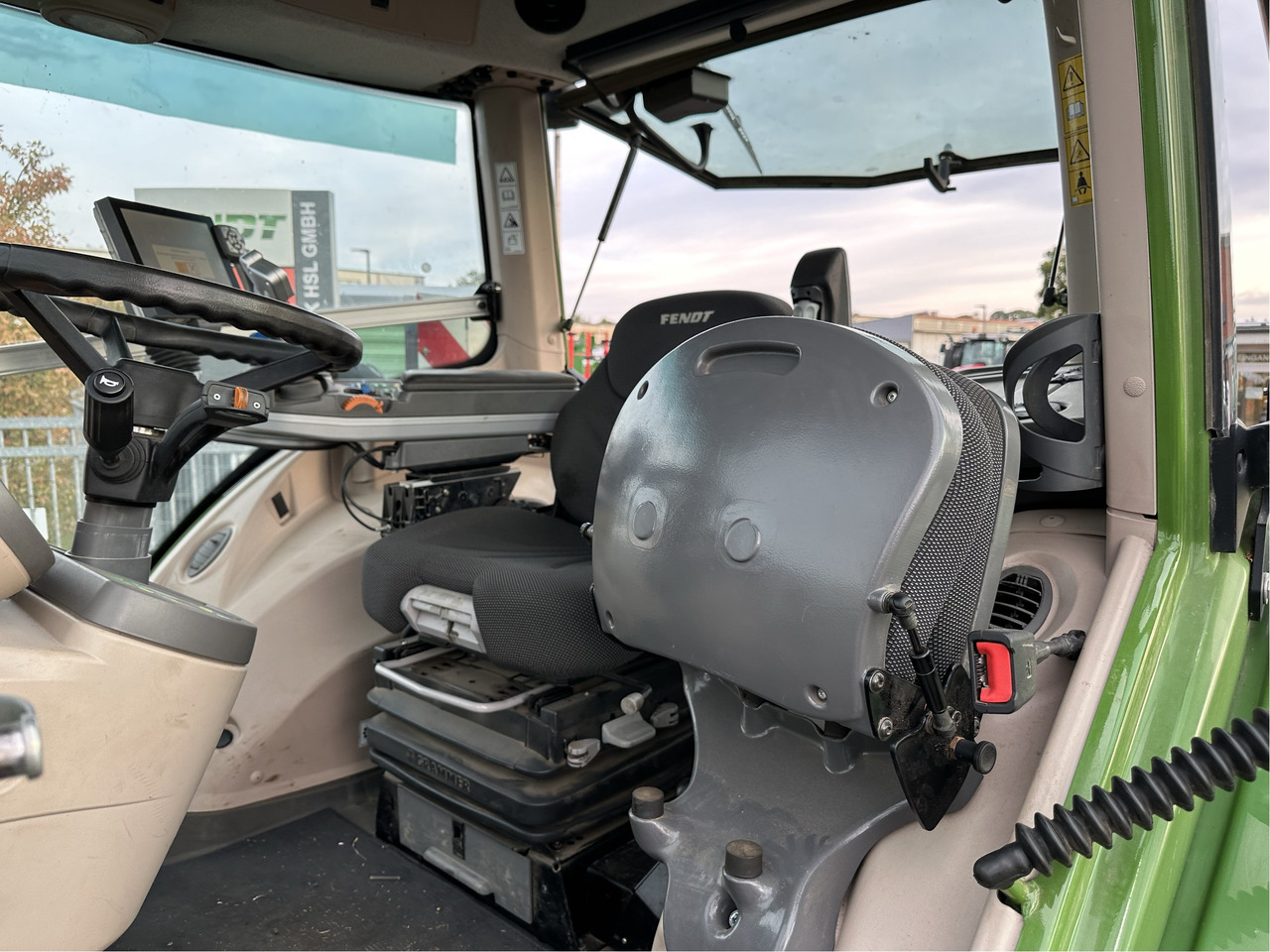 Fendt 828 Vario S4 - Трактор: фото 2 Fendt 828 Vario S4 - Трактор: фото 2