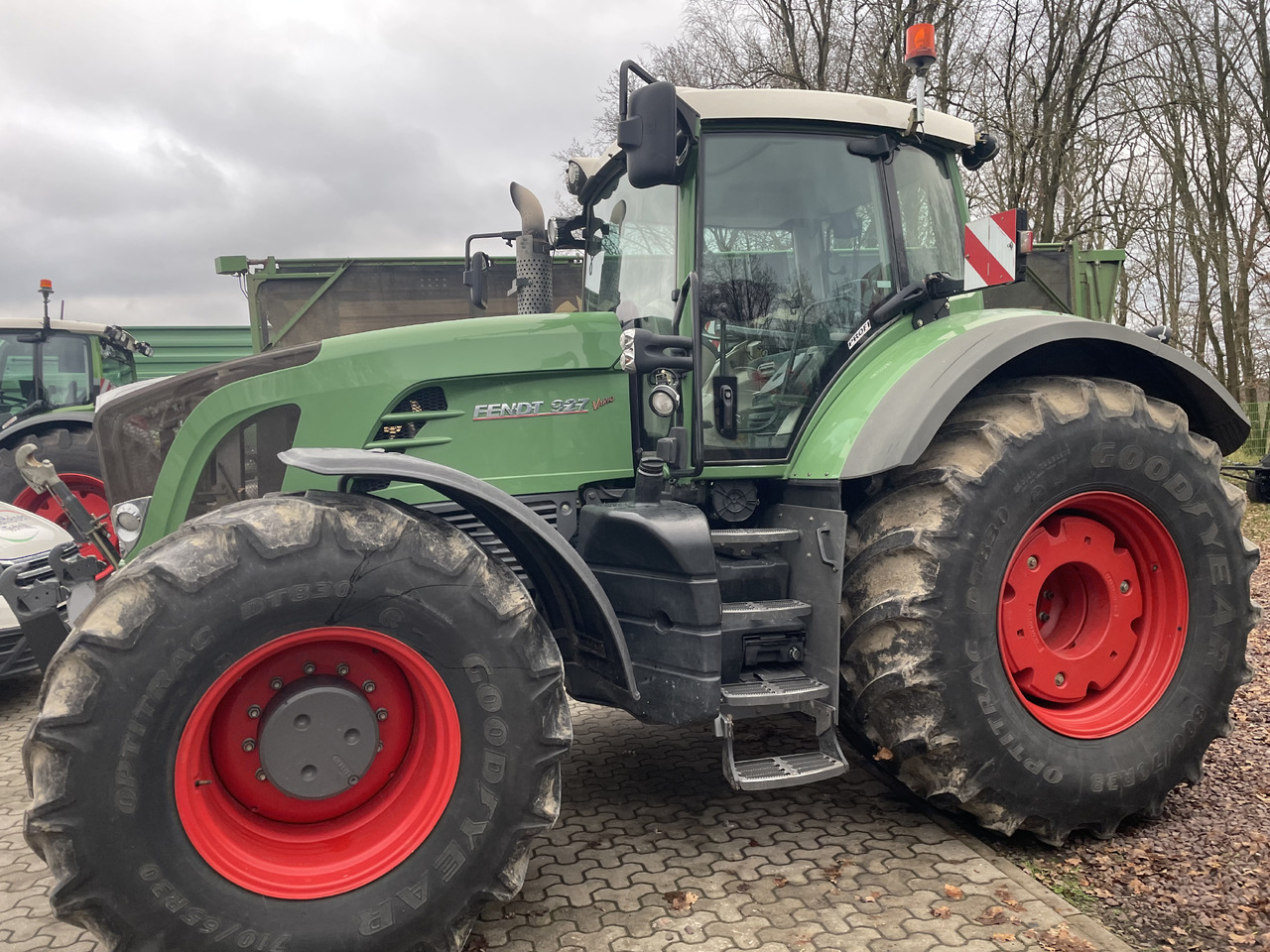 Fendt 927 Vario - Трактор: фото 1 Fendt 927 Vario - Трактор: фото 1