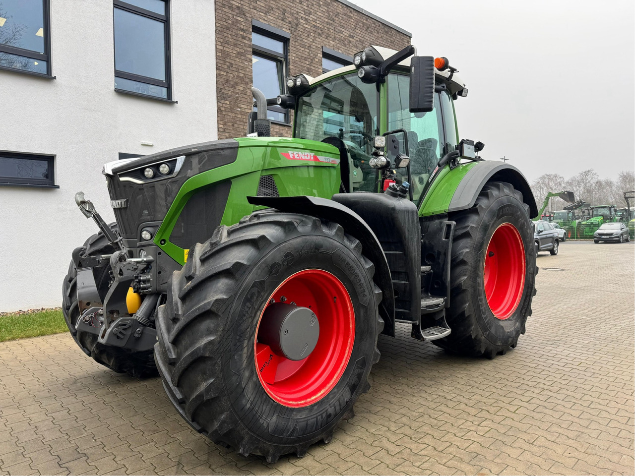 Fendt 933 Vario Gen6 Profi Plus - Трактор: фото 1 Fendt 933 Vario Gen6 Profi Plus - Трактор: фото 1