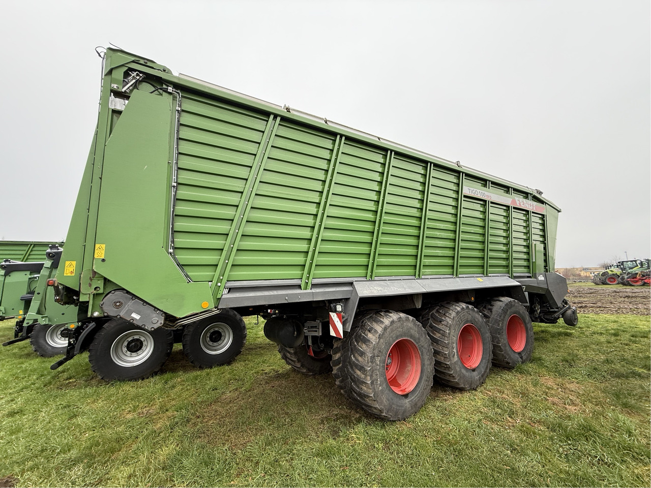 Fendt Tigo 100 XR - Самозагружающийся прицеп: фото 5 Fendt Tigo 100 XR - Самозагружающийся прицеп: фото 5