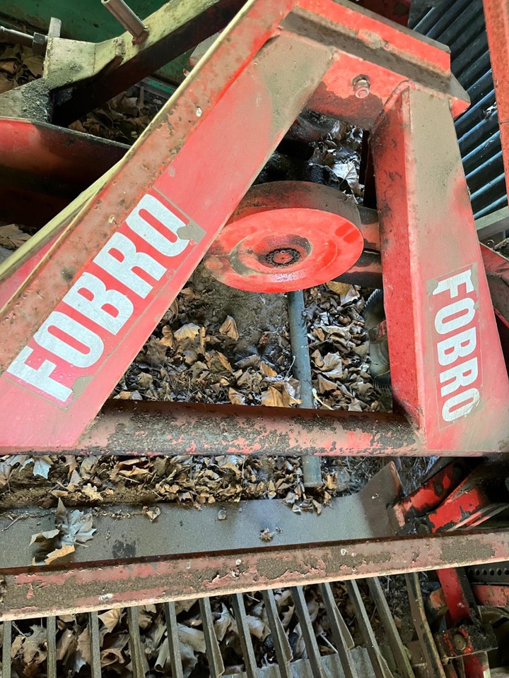 Fobro 1000 - Картофелеуборочный комбайн: фото 4 Fobro 1000 - Картофелеуборочный комбайн: фото 4