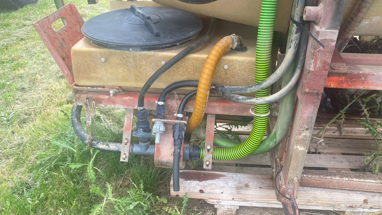 Jacoby Jacoby Eurosuper 1500l - Навесной опрыскиватель: фото 4 Jacoby Jacoby Eurosuper 1500l - Навесной опрыскиватель: фото 4