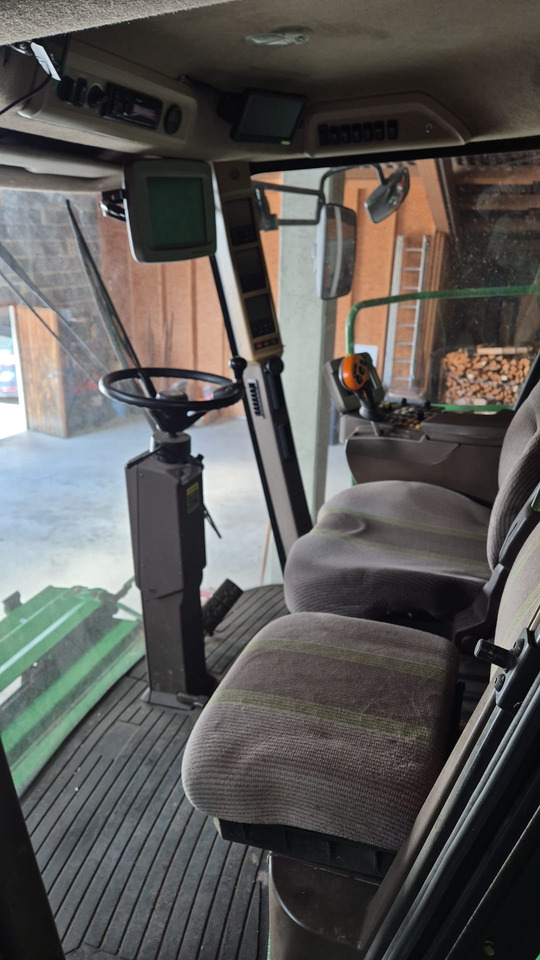 John Deere T660 i Hillmaster - Зерноуборочный комбайн: фото 2 John Deere T660 i Hillmaster - Зерноуборочный комбайн: фото 2