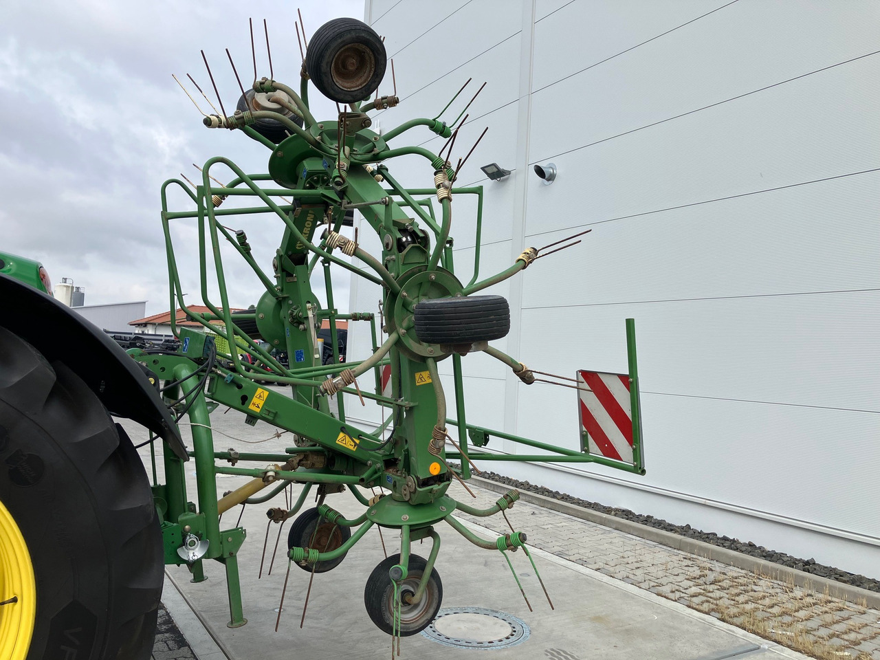 Krone KW 6.70/6 - Сеноворошилка: фото 3 Krone KW 6.70/6 - Сеноворошилка: фото 3