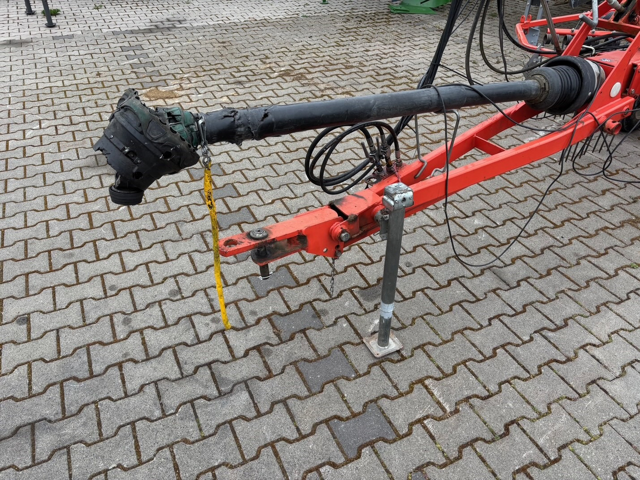 Kuhn Schwader 6632 - Сеноворошилка: фото 2 Kuhn Schwader 6632 - Сеноворошилка: фото 2