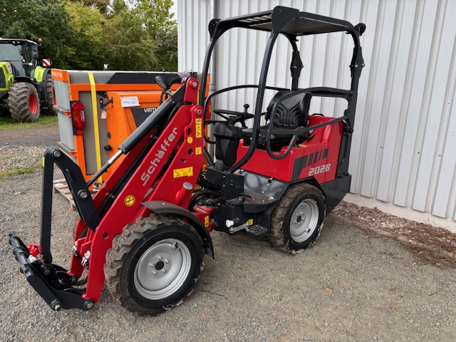 Schäffer Hoflader 2028-2 - Колёсный погрузчик: фото 1 Schäffer Hoflader 2028-2 - Колёсный погрузчик: фото 1