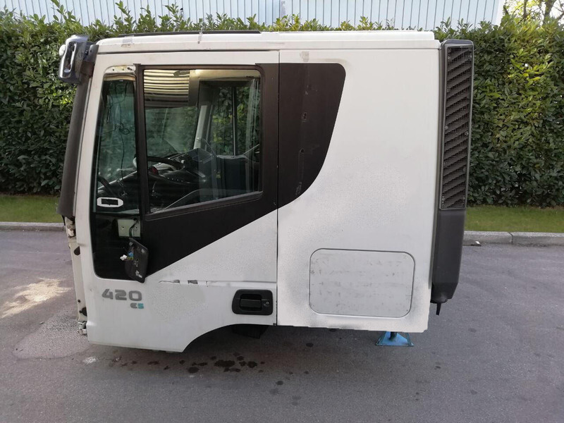 Iveco STRALIS AT Euro 5 - Кабина и интерьер для Грузовиков: фото 4 Iveco STRALIS AT Euro 5 - Кабина и интерьер для Грузовиков: фото 4