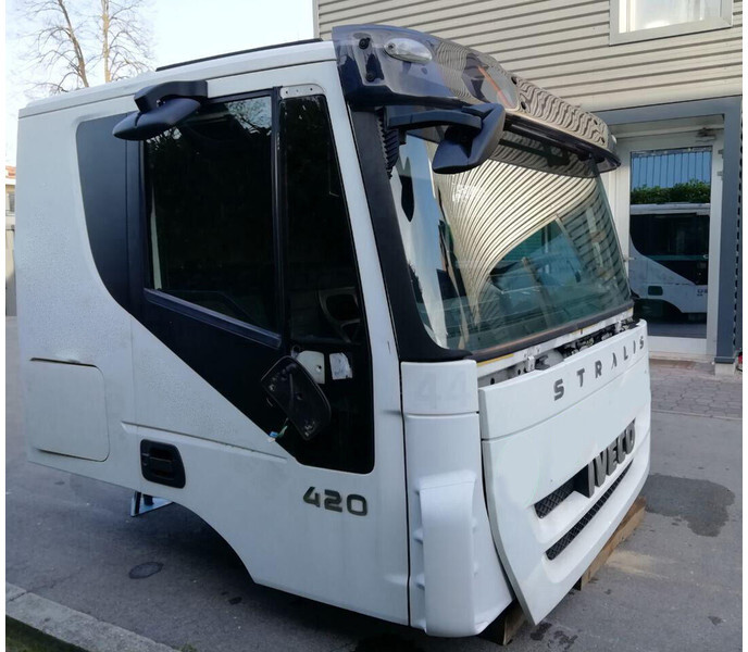 Iveco STRALIS AT Euro 5 - Кабина и интерьер для Грузовиков: фото 1 Iveco STRALIS AT Euro 5 - Кабина и интерьер для Грузовиков: фото 1