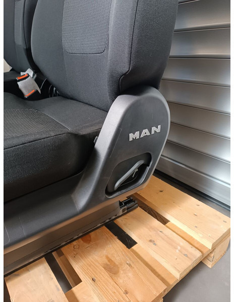 MAN TGS TGX - Сиденье для Грузовиков: фото 4 MAN TGS TGX - Сиденье для Грузовиков: фото 4