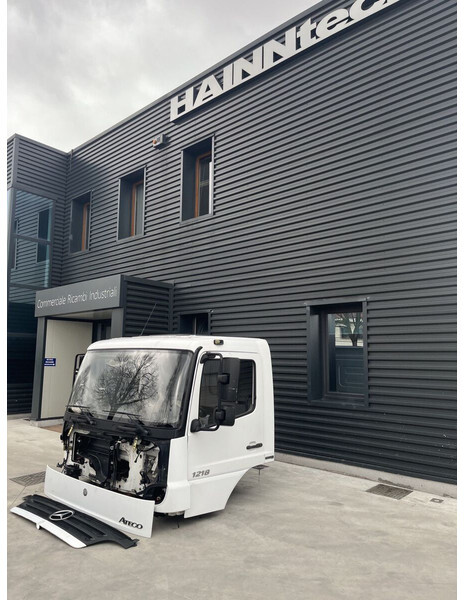 Mercedes-Benz ATEGO 4 CYLINDERS EURO 5 - Кабина и интерьер для Грузовиков: фото 1 Mercedes-Benz ATEGO 4 CYLINDERS EURO 5 - Кабина и интерьер для Грузовиков: фото 1