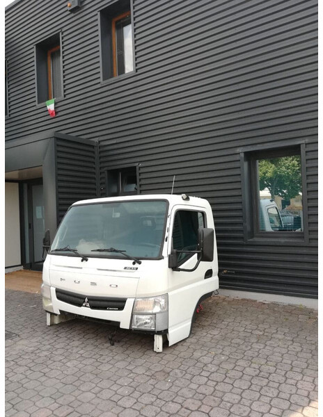 Mitsubishi Fuso CANTER C TYPE MODEL LARGE - Кабина и интерьер для Грузовиков: фото 1 Mitsubishi Fuso CANTER C TYPE MODEL LARGE - Кабина и интерьер для Грузовиков: фото 1