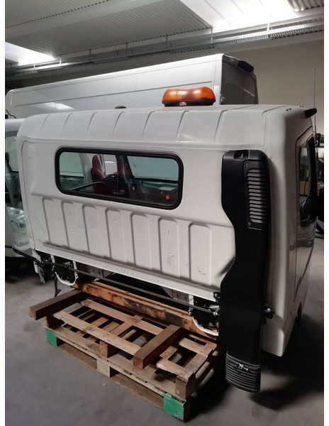 Mitsubishi Fuso CANTER - Кабина и интерьер для Грузовиков: фото 5 Mitsubishi Fuso CANTER - Кабина и интерьер для Грузовиков: фото 5