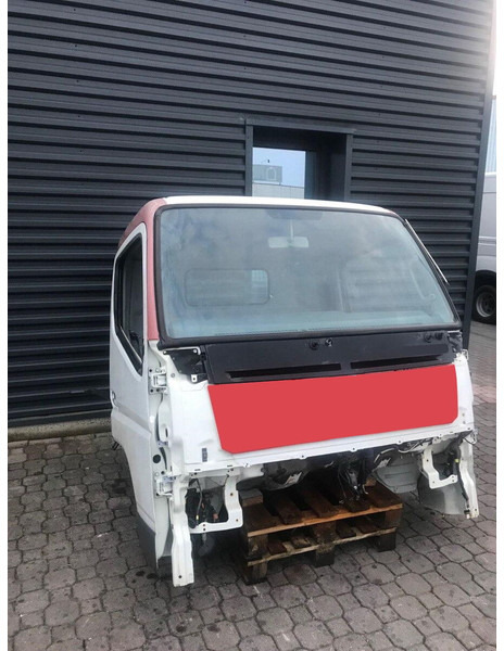 Mitsubishi Fuso Canter "S" - Кабина и интерьер для Грузовиков: фото 1 Mitsubishi Fuso Canter "S" - Кабина и интерьер для Грузовиков: фото 1