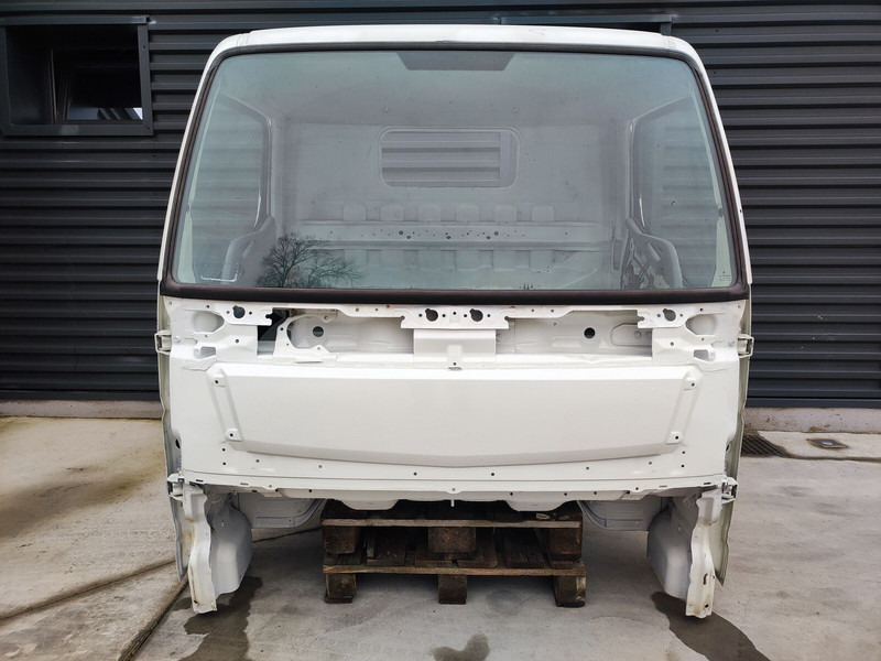 Mitsubishi Fuso FUSO "S" - Кабина и интерьер для Грузовиков: фото 1 Mitsubishi Fuso FUSO "S" - Кабина и интерьер для Грузовиков: фото 1