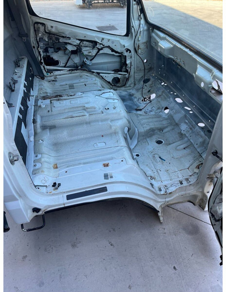 Mitsubishi S MODEL - Кабина и интерьер для Грузовиков: фото 2 Mitsubishi S MODEL - Кабина и интерьер для Грузовиков: фото 2