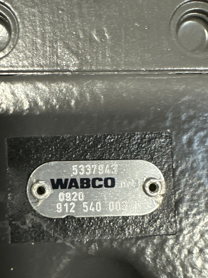 CUMMINGS COMPRESSOR 5337943 - Двигатель и запчасти для Грузовиков: фото 3 CUMMINGS COMPRESSOR 5337943 - Двигатель и запчасти для Грузовиков: фото 3