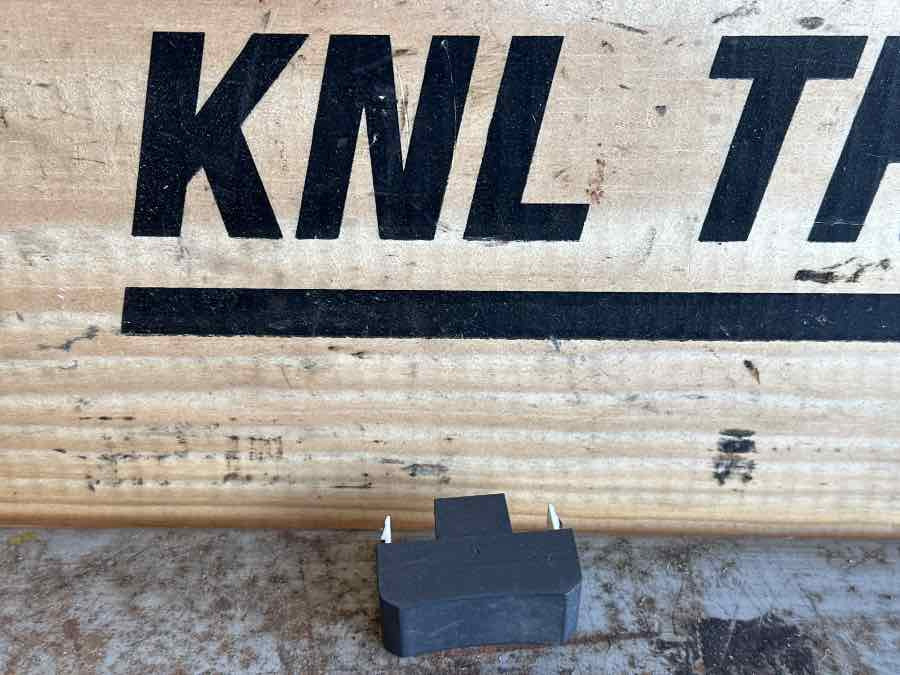 DAF SWITCH DUMMY 2127852 - Электрическая система для Грузовиков: фото 1 DAF SWITCH DUMMY 2127852 - Электрическая система для Грузовиков: фото 1