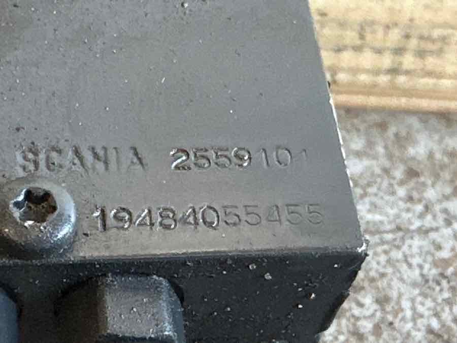 SCANIA CAB TILT PUMP 2559101 - Кабина и интерьер для Грузовиков: фото 3 SCANIA CAB TILT PUMP 2559101 - Кабина и интерьер для Грузовиков: фото 3