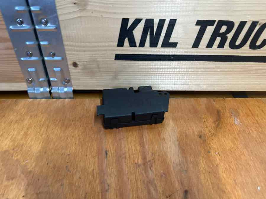 SCANIA ECU 2148820 - Электрическая система для Грузовиков: фото 2 SCANIA ECU 2148820 - Электрическая система для Грузовиков: фото 2