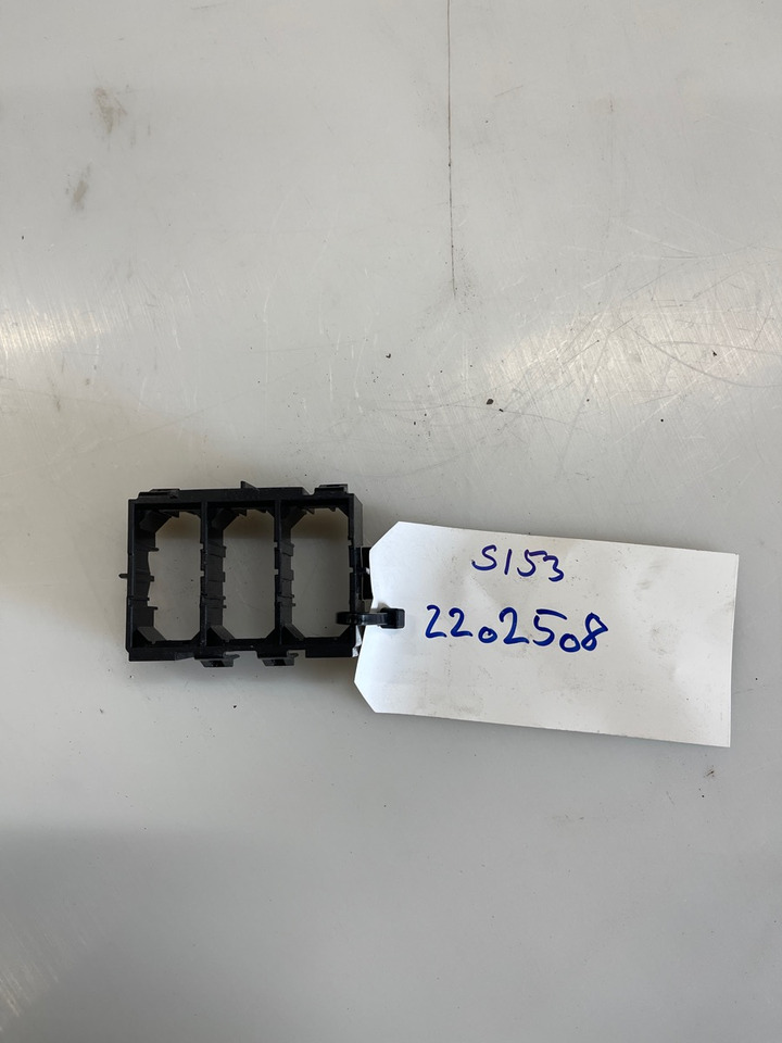 SCANIA PANEL 2202508 - Приборная панель для Грузовиков: фото 1 SCANIA PANEL 2202508 - Приборная панель для Грузовиков: фото 1