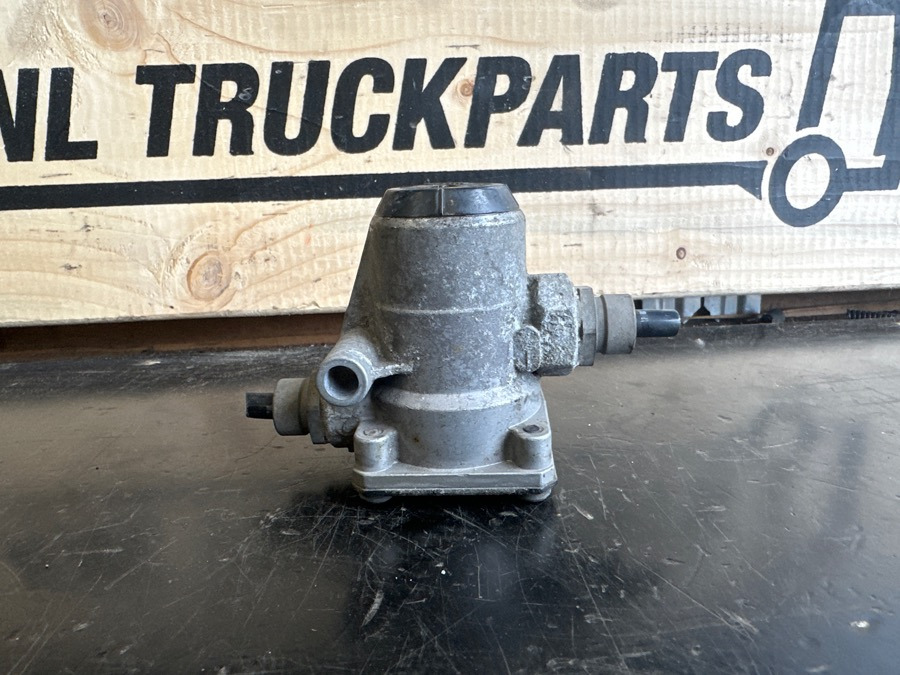 SCANIA PRESSURE VALVE 2205623 - Тормозной клапан для Грузовиков: фото 1 SCANIA PRESSURE VALVE 2205623 - Тормозной клапан для Грузовиков: фото 1