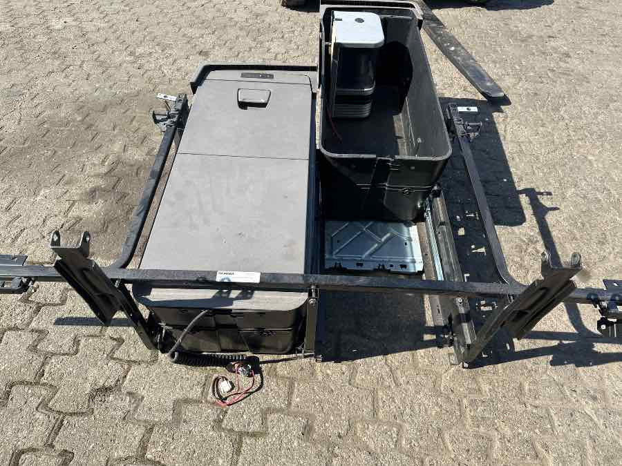 SCANIA STORAGE UNIT / FRIDGE - Кабина и интерьер для Грузовиков: фото 4 SCANIA STORAGE UNIT / FRIDGE - Кабина и интерьер для Грузовиков: фото 4