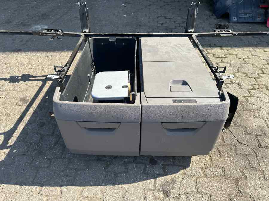 SCANIA STORAGE UNIT / FRIDGE - Кабина и интерьер для Грузовиков: фото 1 SCANIA STORAGE UNIT / FRIDGE - Кабина и интерьер для Грузовиков: фото 1