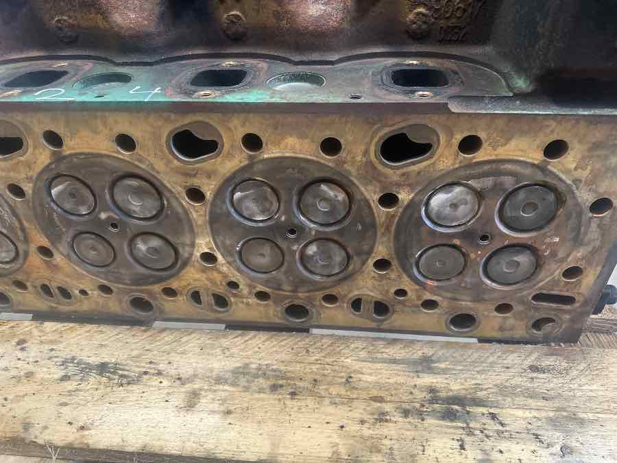 VOLVO CYLINDERHEAD D13 22784337 - Двигатель и запчасти для Грузовиков: фото 4 VOLVO CYLINDERHEAD D13 22784337 - Двигатель и запчасти для Грузовиков: фото 4