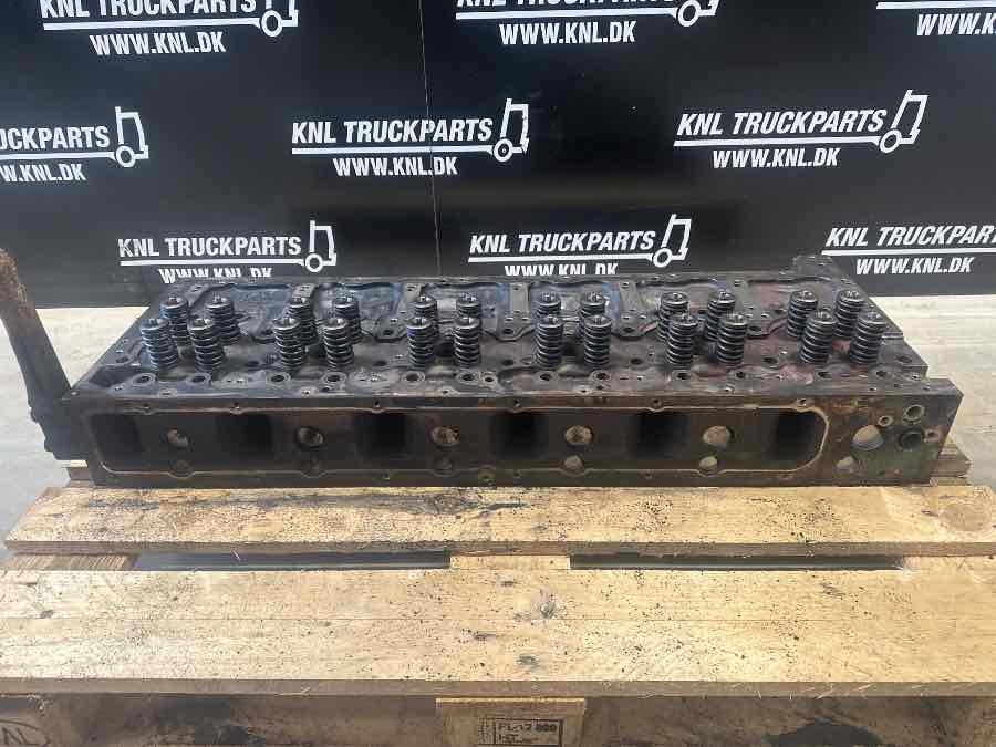 VOLVO CYLINDERHEAD D13 22784337 - Двигатель и запчасти для Грузовиков: фото 1 VOLVO CYLINDERHEAD D13 22784337 - Двигатель и запчасти для Грузовиков: фото 1