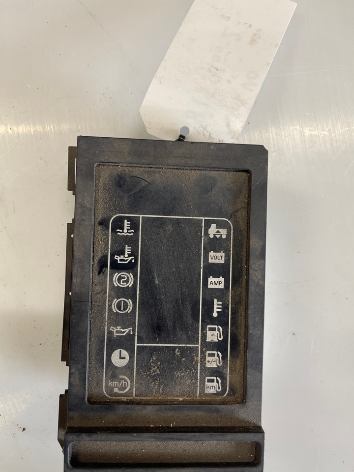 VOLVO DISPLAY 8158100-2 - Приборная панель для Грузовиков: фото 2 VOLVO DISPLAY 8158100-2 - Приборная панель для Грузовиков: фото 2