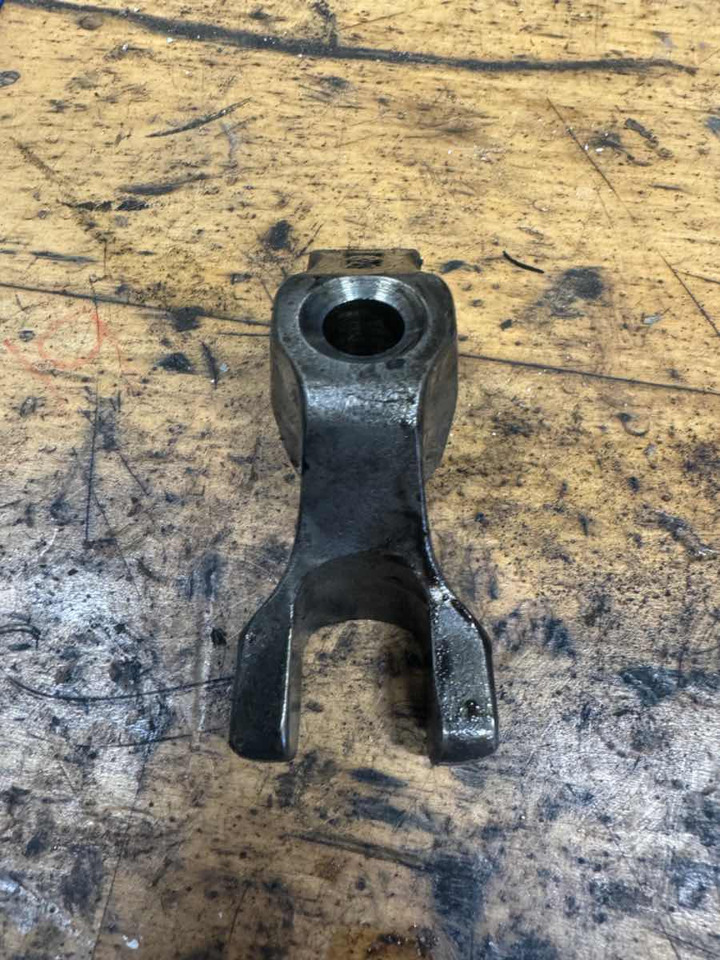 VOLVO INJECTOR HOLDER 21786627 - Двигатель и запчасти для Грузовиков: фото 1 VOLVO INJECTOR HOLDER 21786627 - Двигатель и запчасти для Грузовиков: фото 1