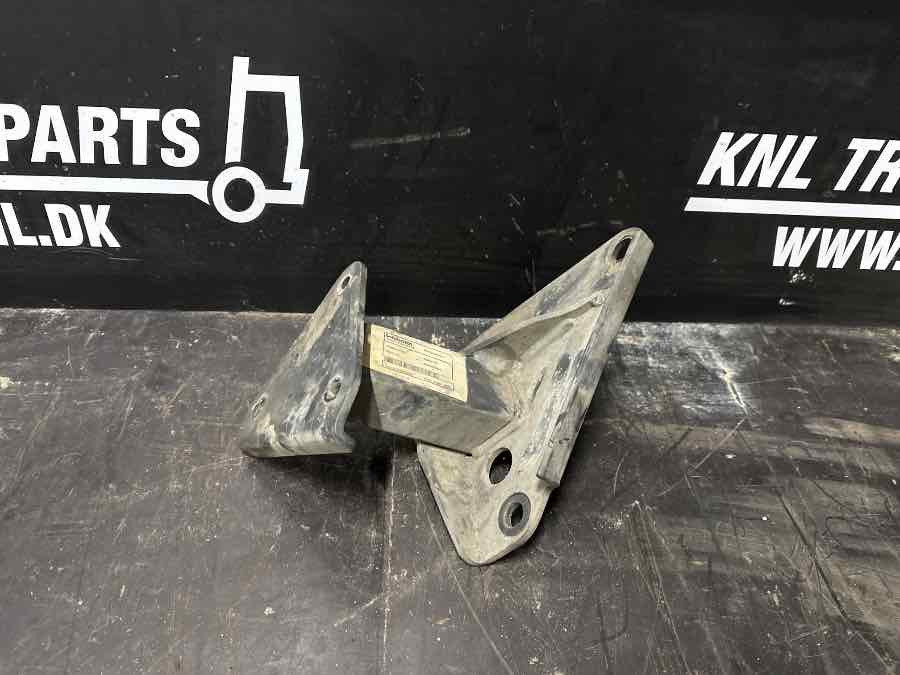 VOLVO WEBASTO BRACKET 82418073 - Рама/ Шасси для Грузовиков: фото 1 VOLVO WEBASTO BRACKET 82418073 - Рама/ Шасси для Грузовиков: фото 1