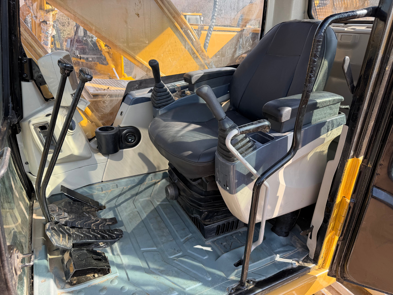 Водный экскаватор CAT 320CL: фото 8 Водный экскаватор CAT 320CL: фото 8