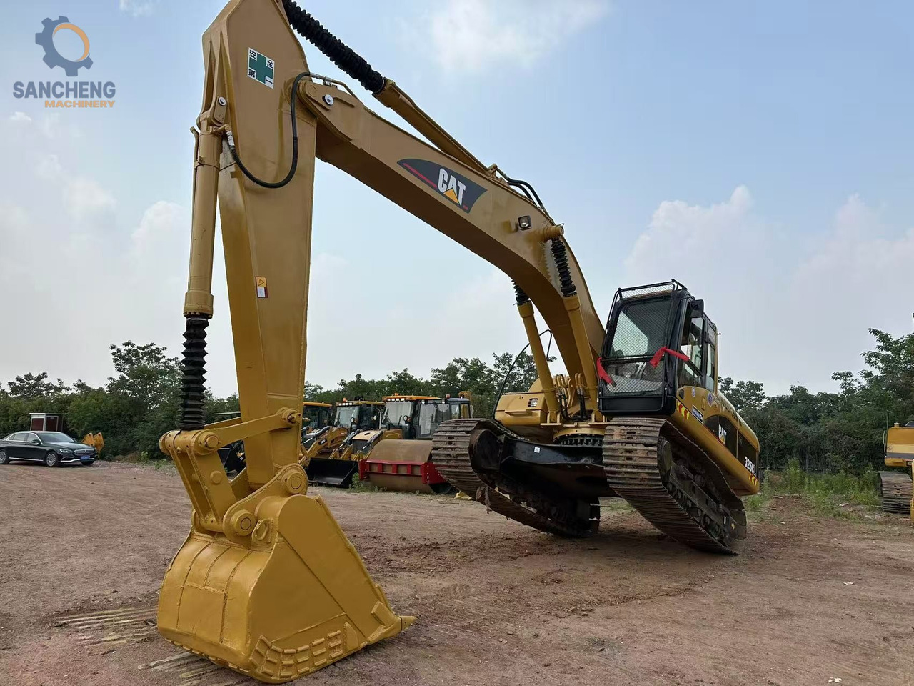 CAT 325CL - Гусеничный экскаватор: фото 1 CAT 325CL - Гусеничный экскаватор: фото 1