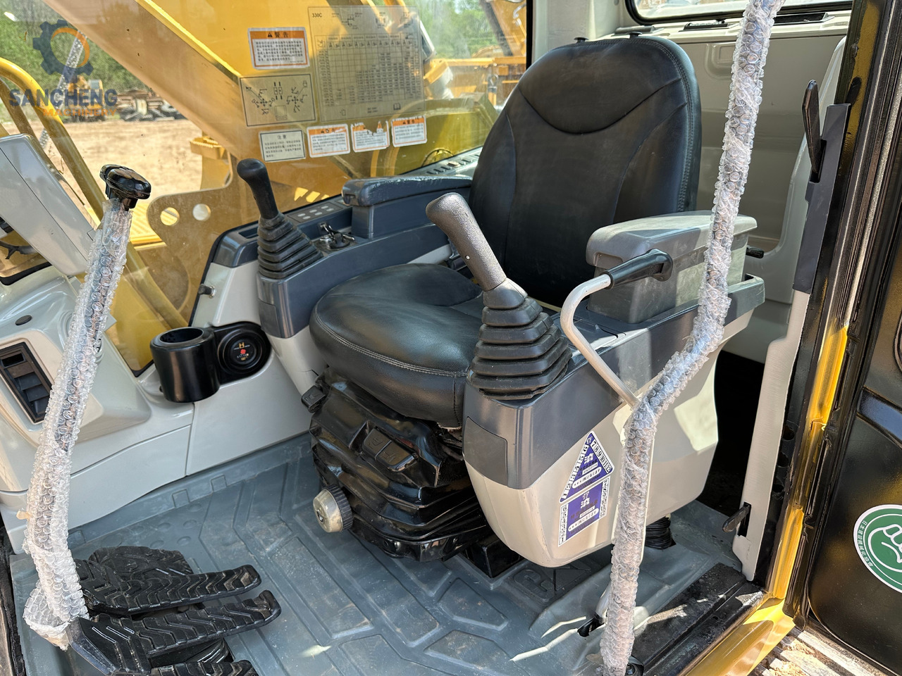 CAT 330CL - Гусеничный экскаватор: фото 5 CAT 330CL - Гусеничный экскаватор: фото 5