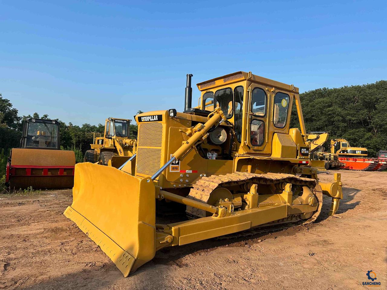 CAT D7G - Бульдозер: фото 2 CAT D7G - Бульдозер: фото 2