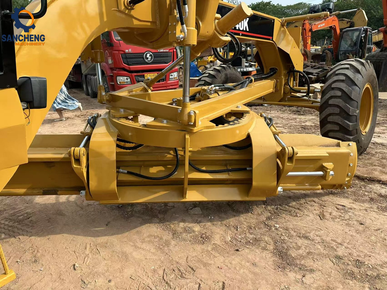 Грейдер CATERPILLAR 140K: фото 10
