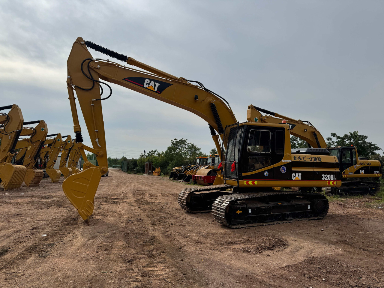 CATERPILLAR 320BL - Гусеничный экскаватор: фото 3 CATERPILLAR 320BL - Гусеничный экскаватор: фото 3