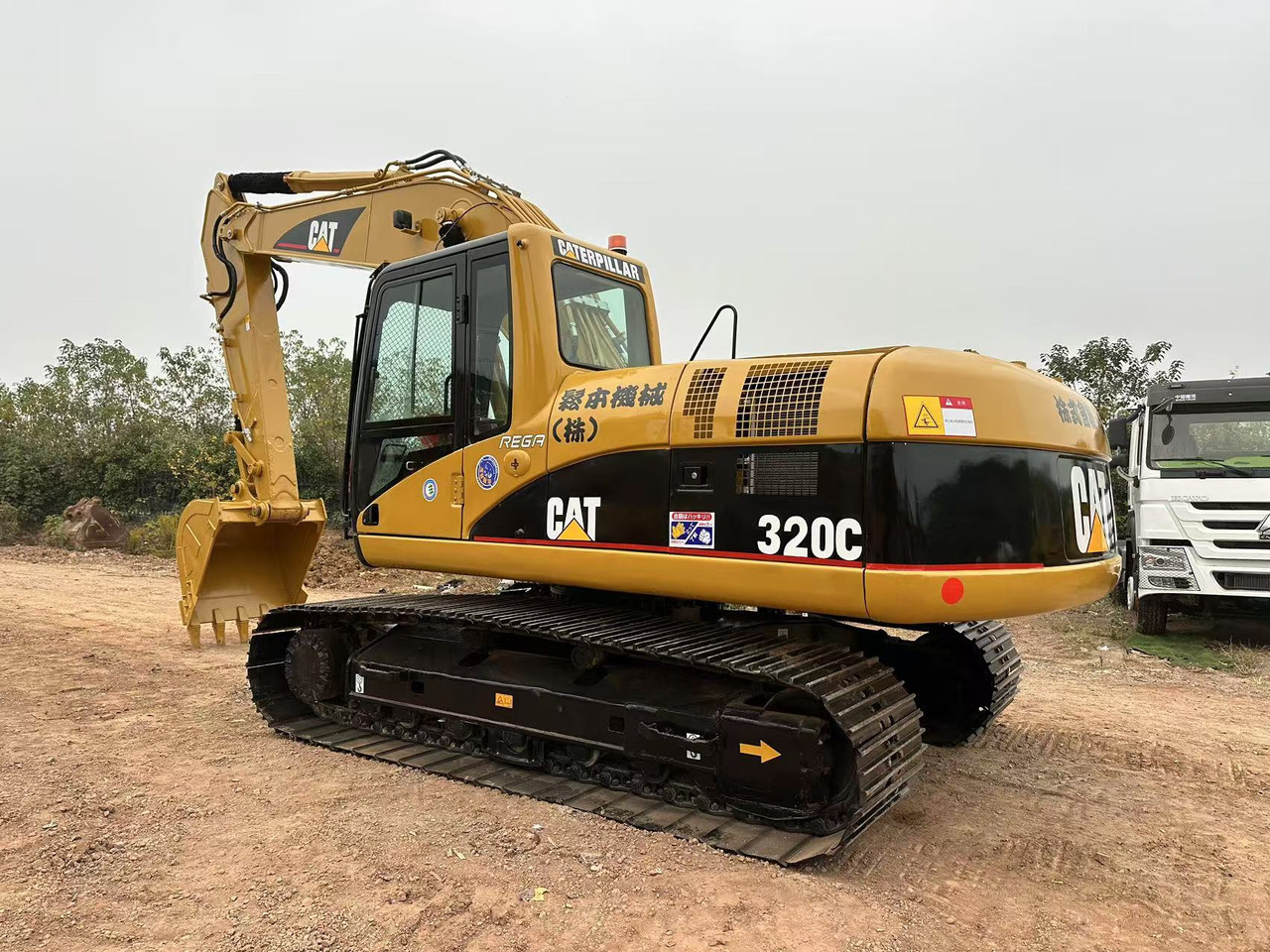 CATERPILLAR 320C - Гусеничный экскаватор: фото 3 CATERPILLAR 320C - Гусеничный экскаватор: фото 3