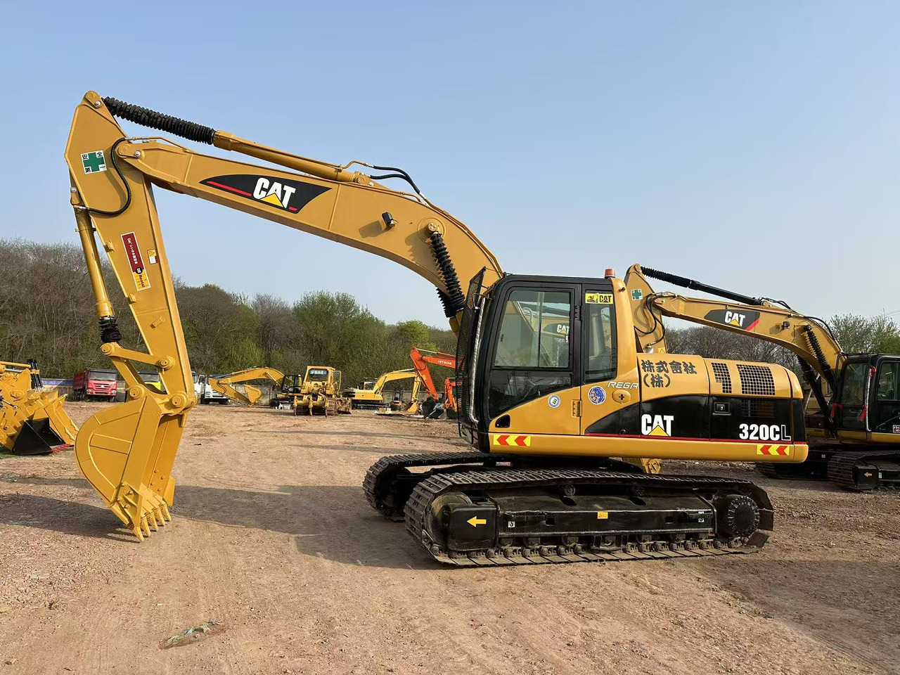 CATERPILLAR 320C - Гусеничный экскаватор: фото 1 CATERPILLAR 320C - Гусеничный экскаватор: фото 1