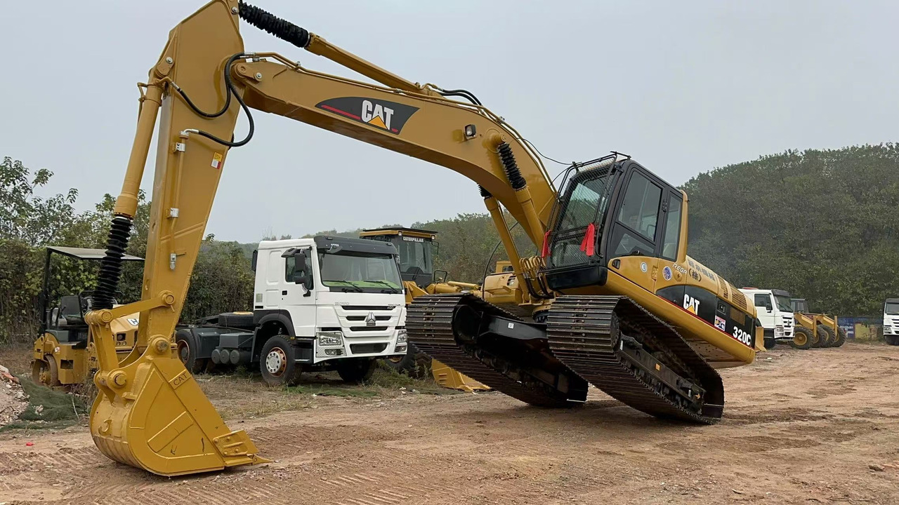 CATERPILLAR 320CL - Гусеничный экскаватор: фото 1 CATERPILLAR 320CL - Гусеничный экскаватор: фото 1