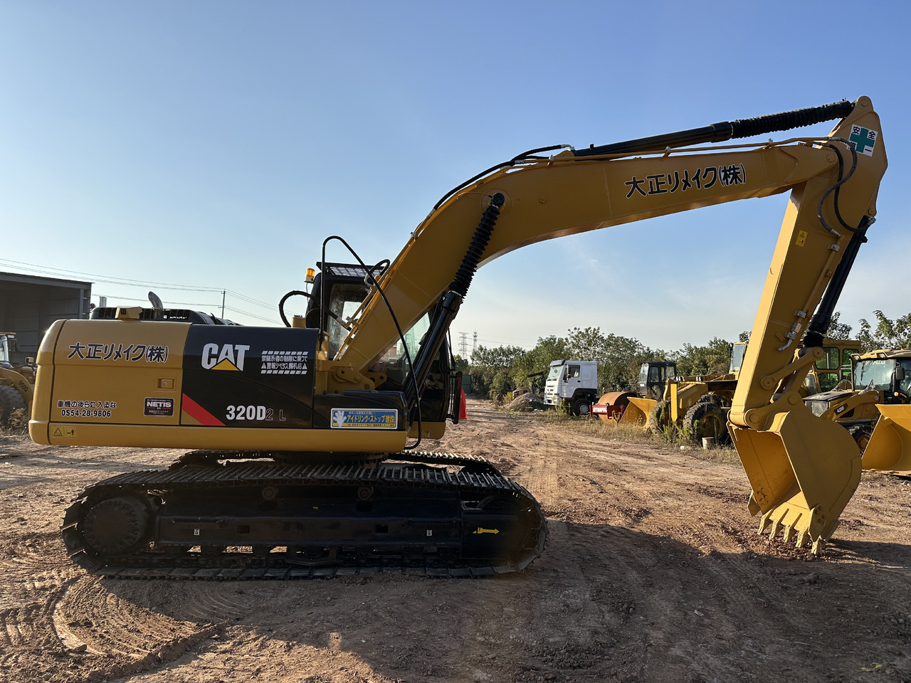 CATERPILLAR 320DL - Гусеничный экскаватор: фото 2 CATERPILLAR 320DL - Гусеничный экскаватор: фото 2