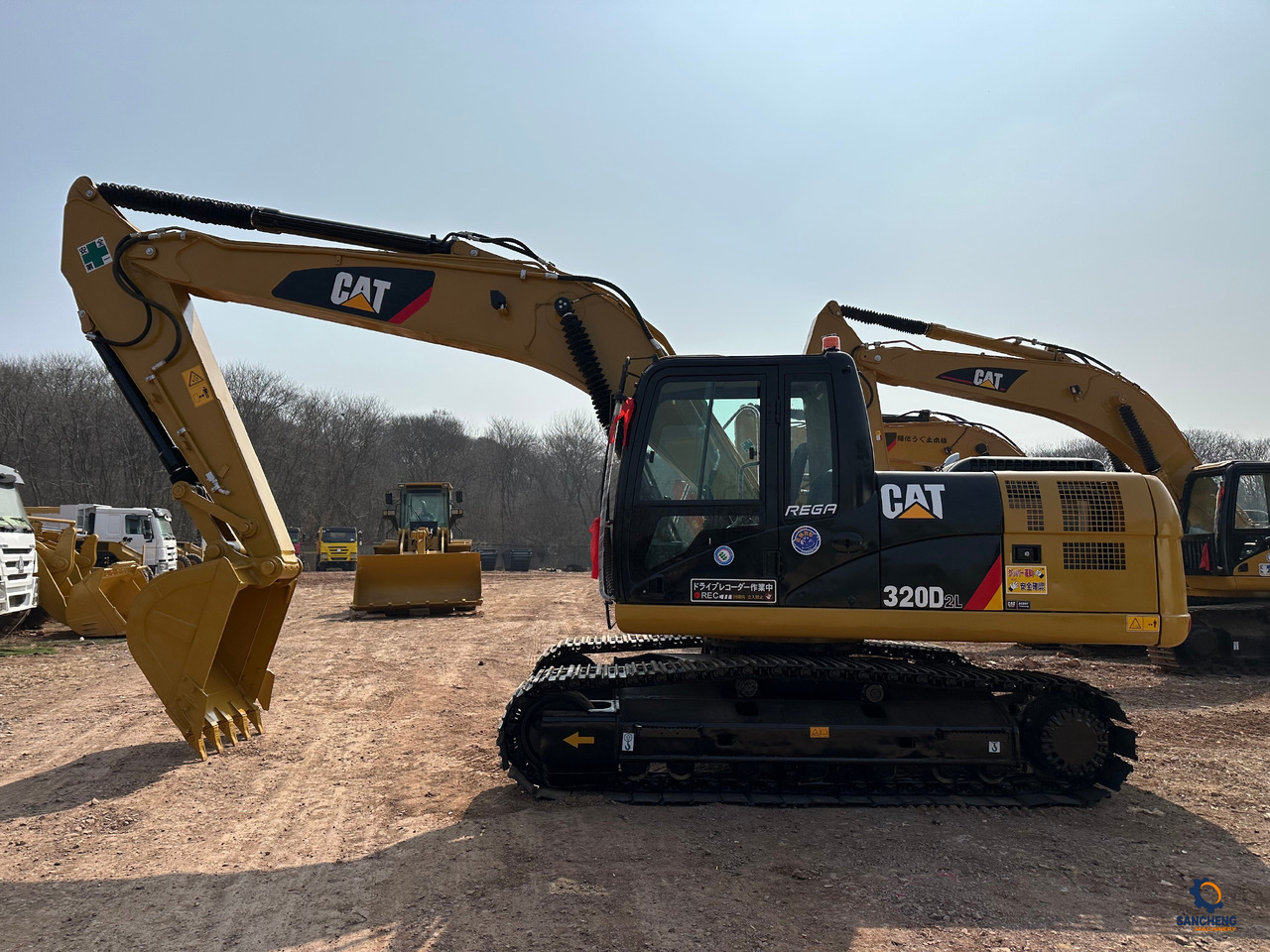 CATERPILLAR 320DL - Гусеничный экскаватор: фото 3 CATERPILLAR 320DL - Гусеничный экскаватор: фото 3